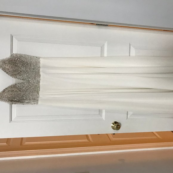 Prom dress - Picture 1 of 2